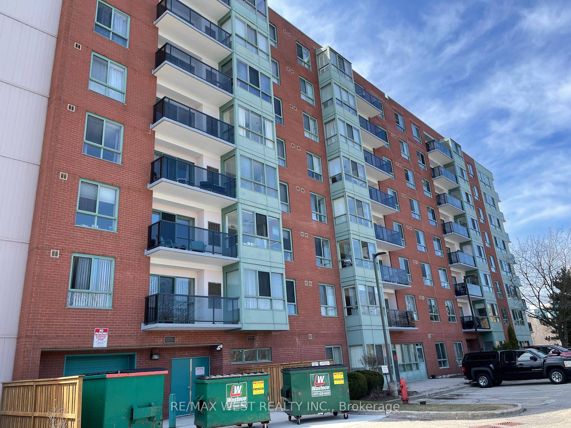 Discover the perfect blend of tranquility amp ; convenience in this sought after building, ideally located near Uptown Waterloo.