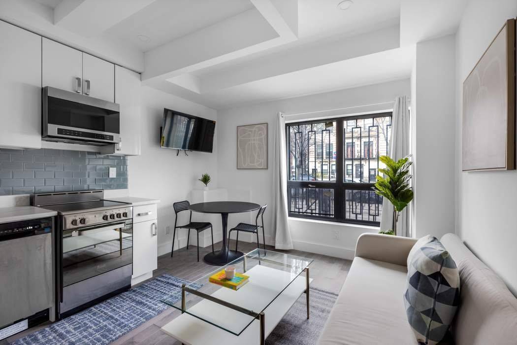 Furnished Apartment Welcome to The Joseph on Fifth, a new development elevator townhouse, in the heart of central Harlem.