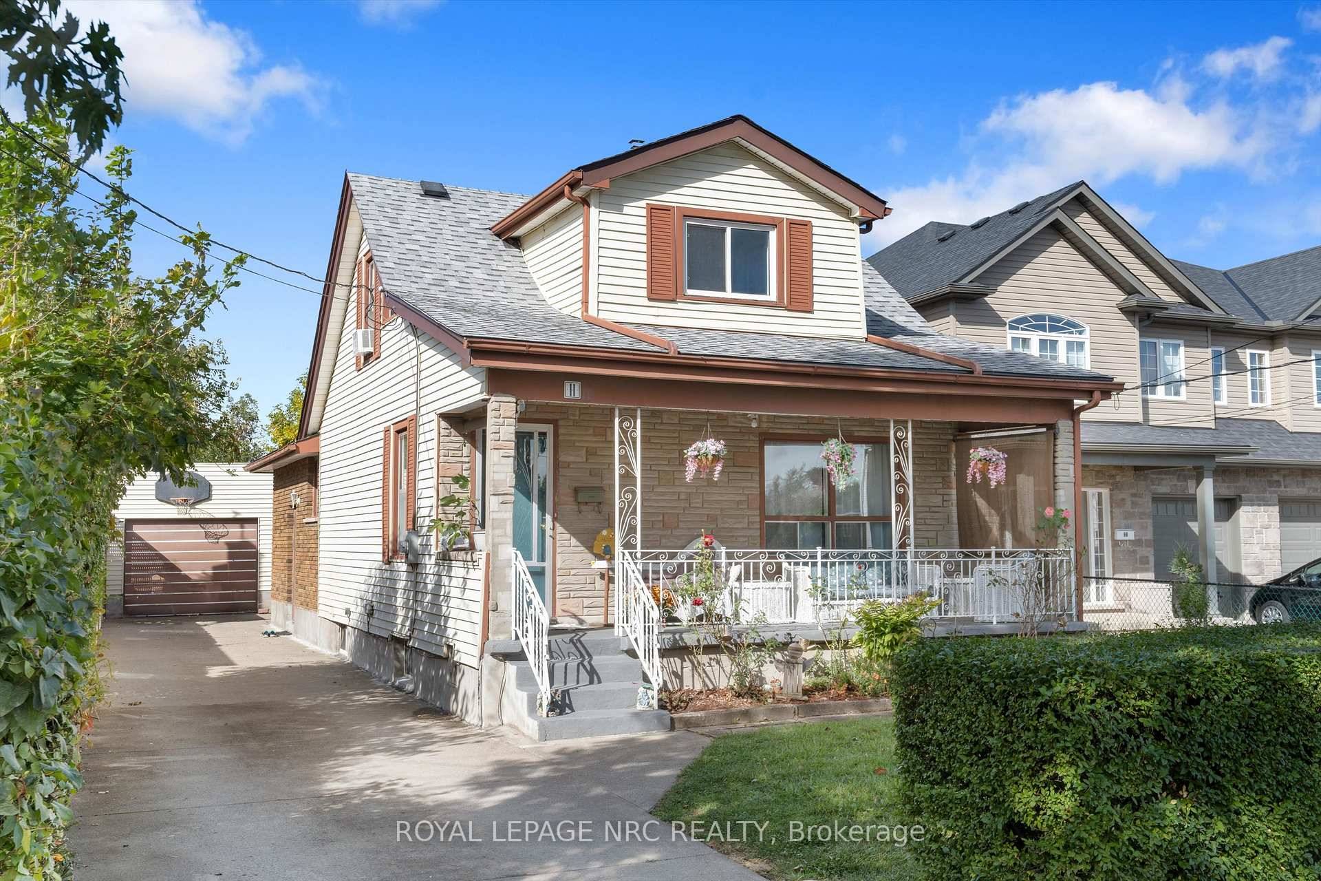 This well cared for home is Value packed as a potential Multi Family home or Duplex, featuring 3 1 bedrooms, 3 bathrooms, 1 4 pc, 1 3 pc, 1 2pc.