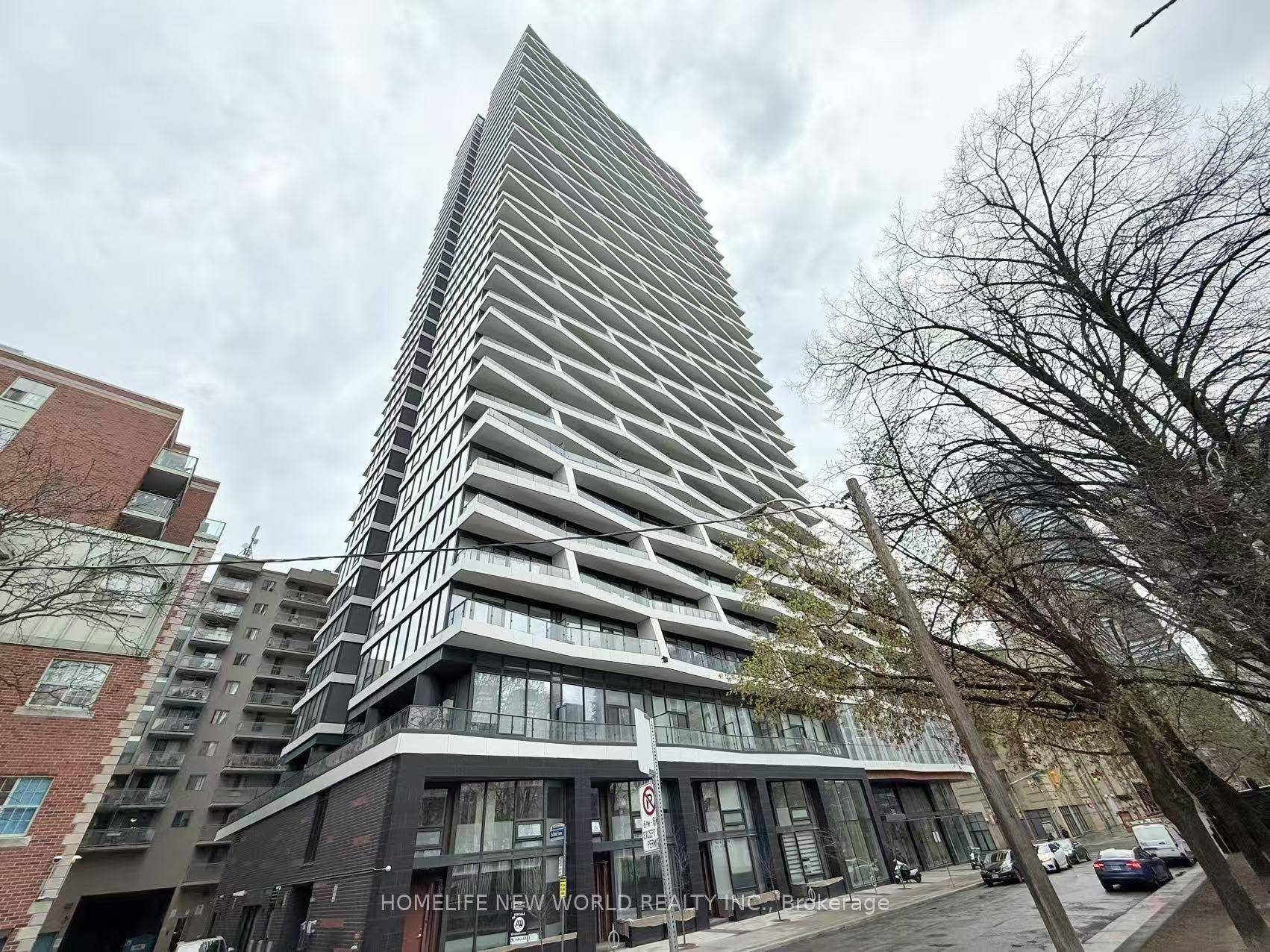 This Absolutely Stunning Bright Corner Unit With An Unobstructed View Combines Modern Design And Functionality at Axis Condos.