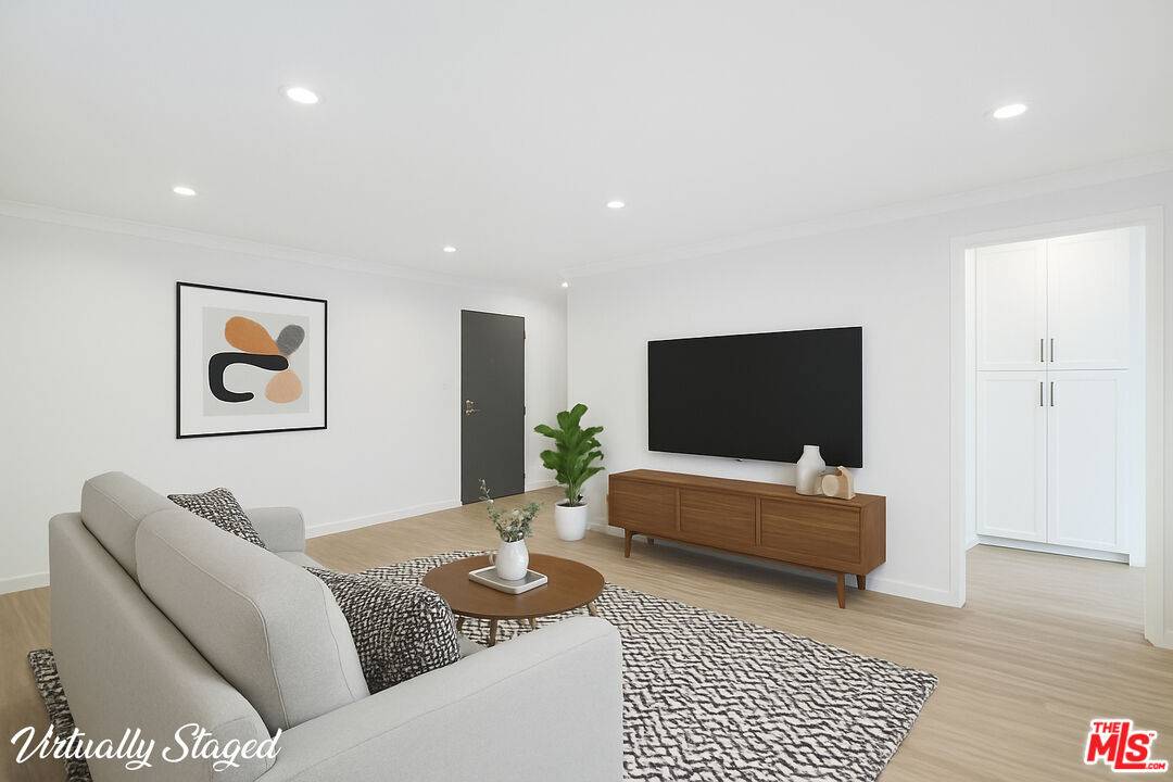 960 Larrabee St 1BR Sunset Strip La