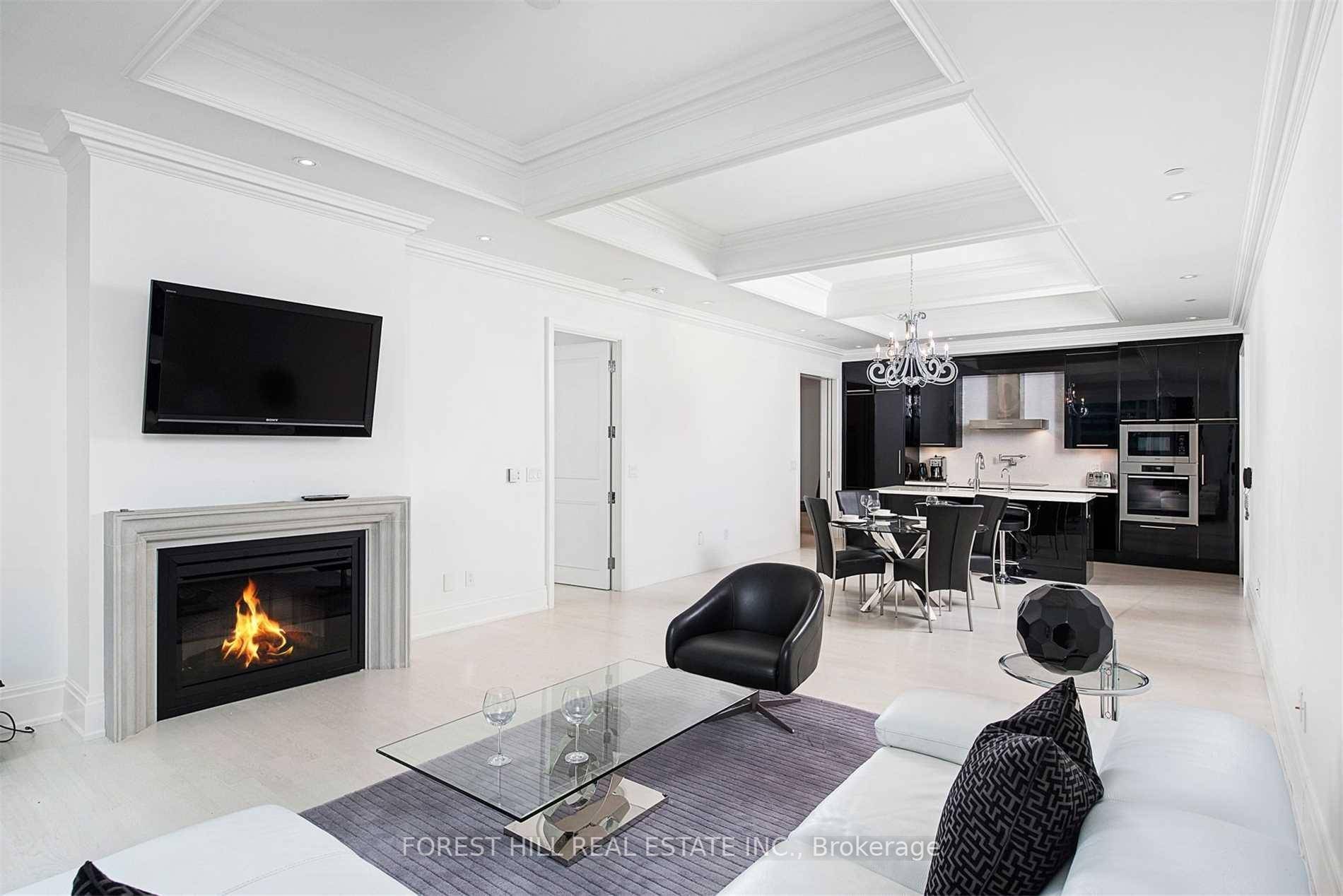Great Opportunity to get in to one of the Most Prestigious Buildings in Toronto !