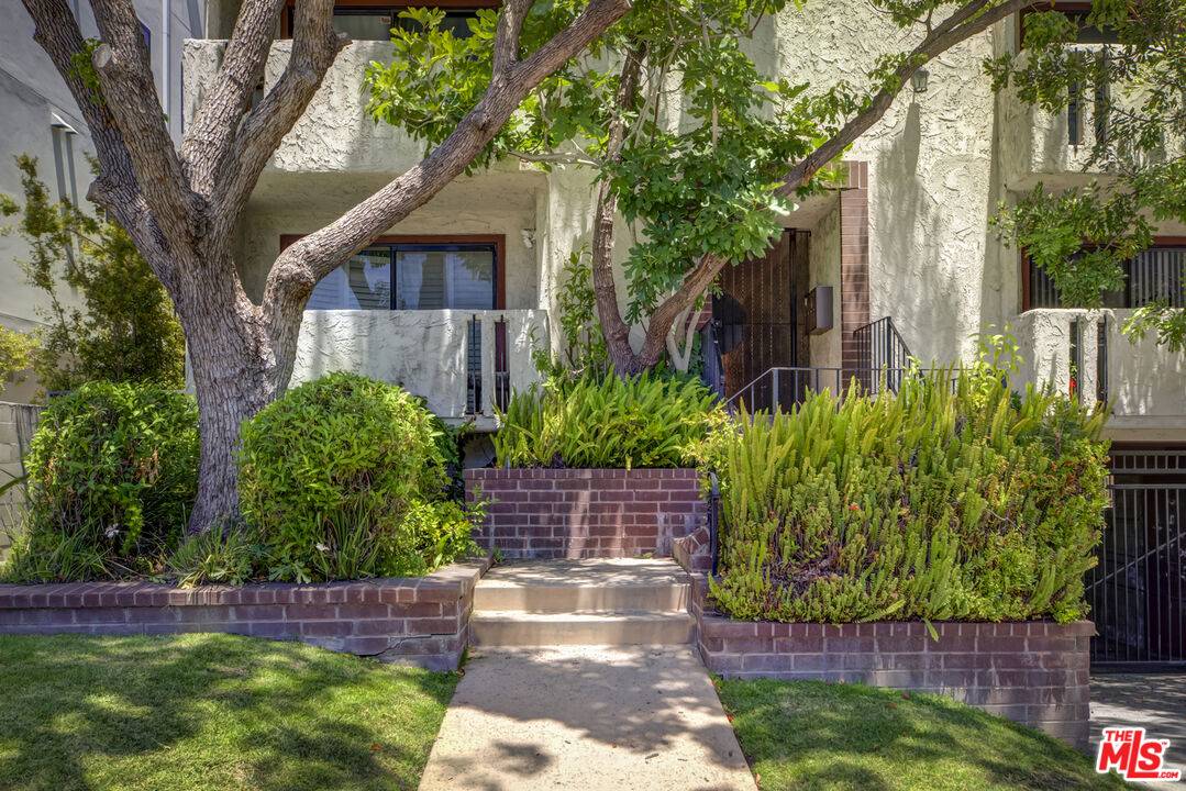 1916 Overland Ave 3BR Beverlywood La
