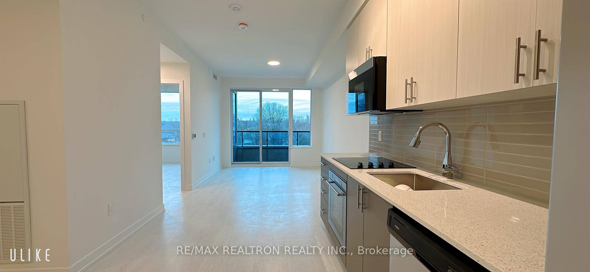 Stunning Spacious 1 1 Unit.