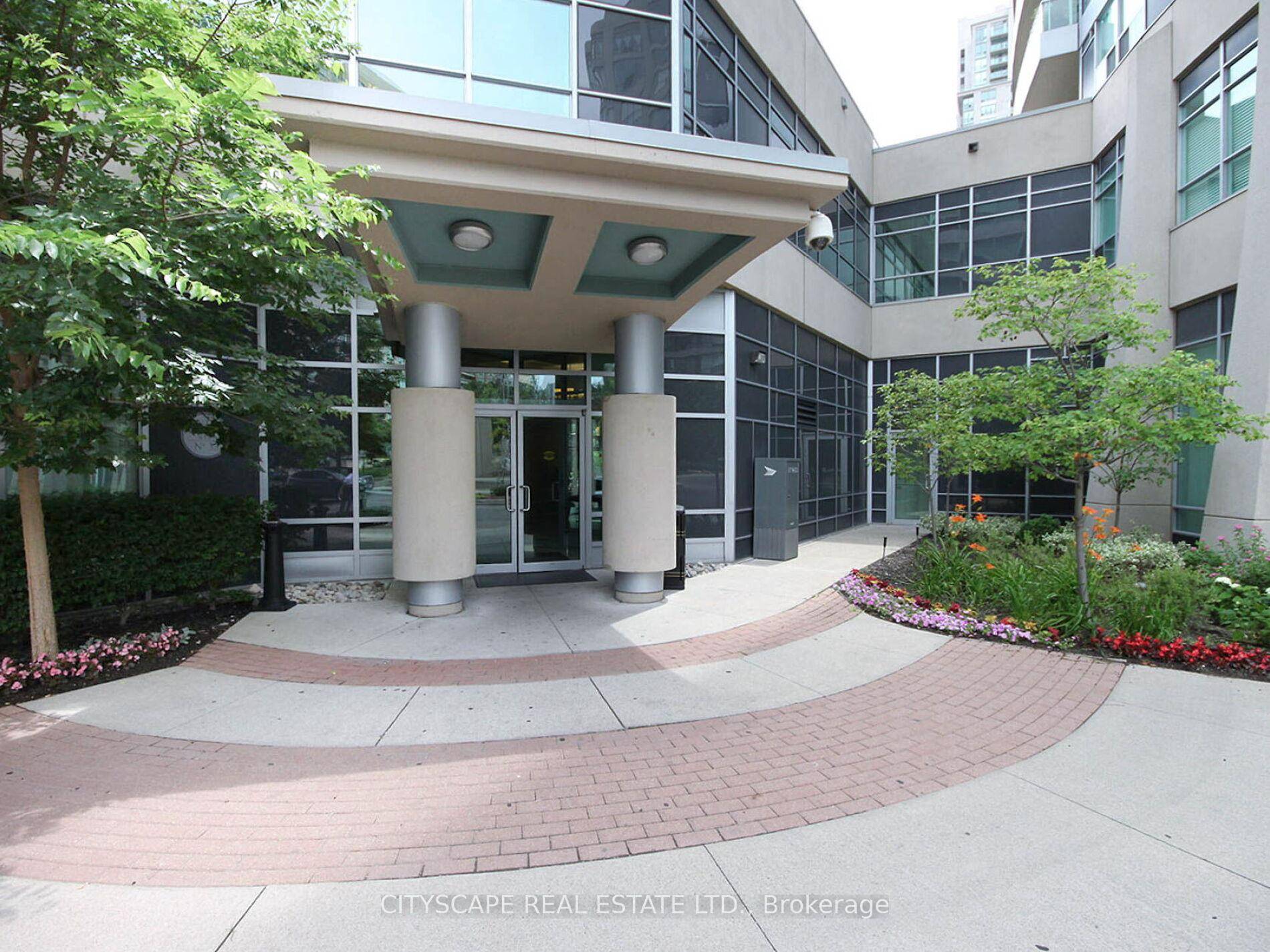 This well maintained 2 2 bedroom condo offers a bright, open layout with plenty of natural light.