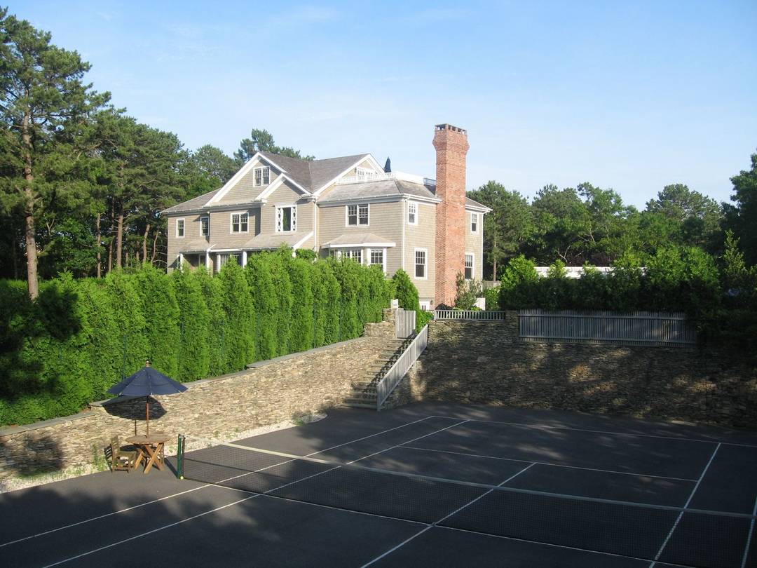 Water Mill Private 6 Bed Home With Pool, Tennis & Bayviews