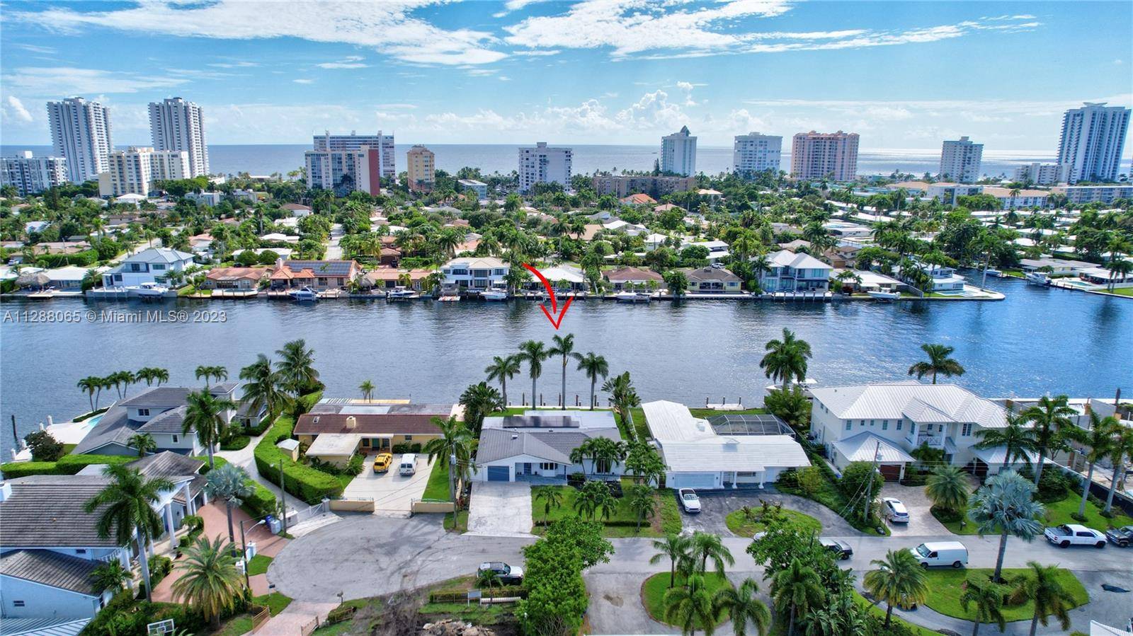 Breathtaking views of the Intracoastal Waterway and cool ocean breezes from all the french doors overlooking the heated pool and daily boat parade from the main living areas !