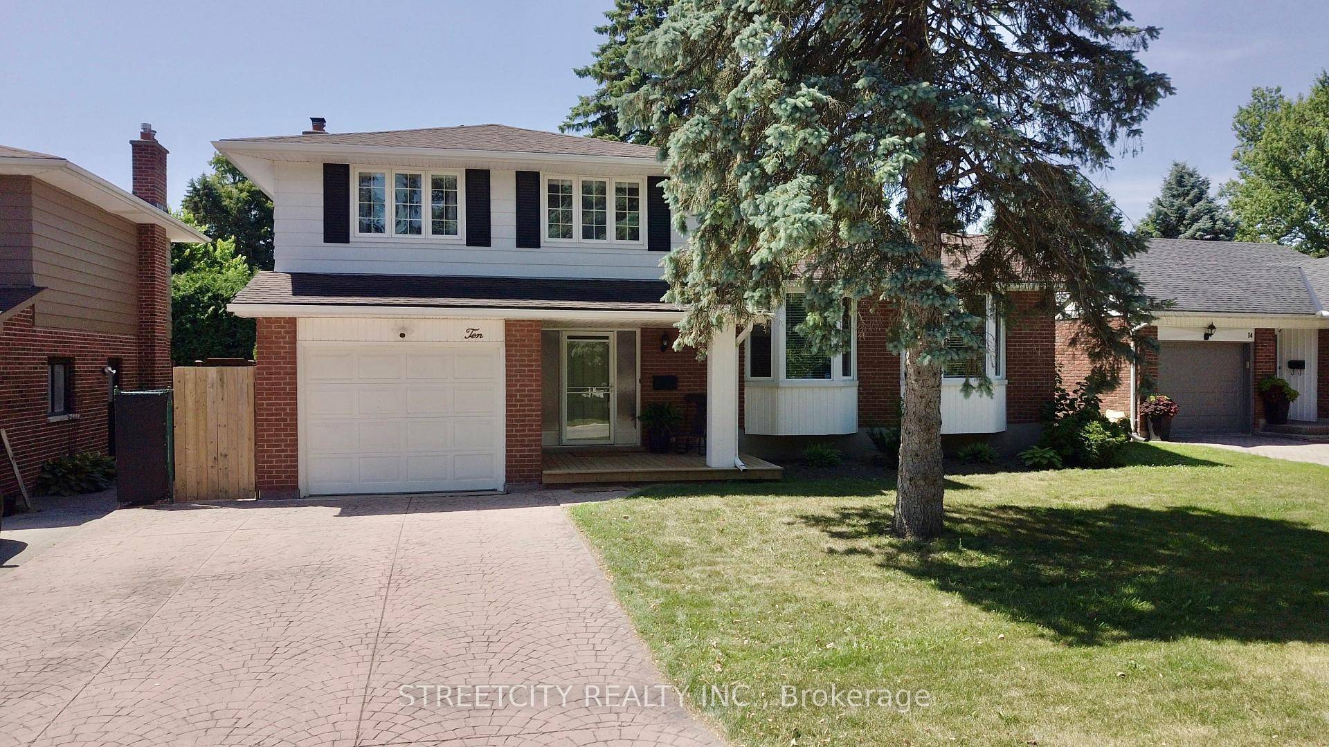 This spacious 5 level home has everything your growing family has been looking for !