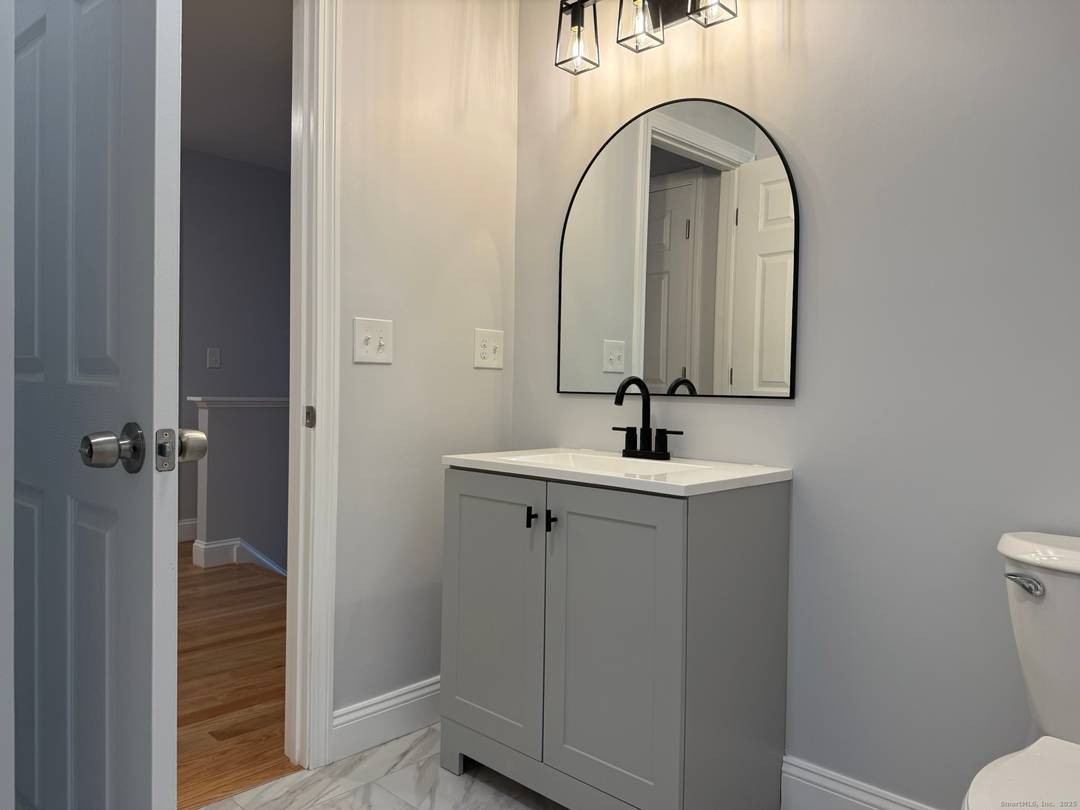 Take a look at this Beutiful new Construction rentals located in the amazing North End Area of Bridgeport.