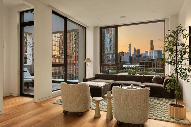 No. 68 Greenpoint A Penthouse Retreat Above It All On a quiet, tree lined block along Brooklyn's East River waterfront, No.