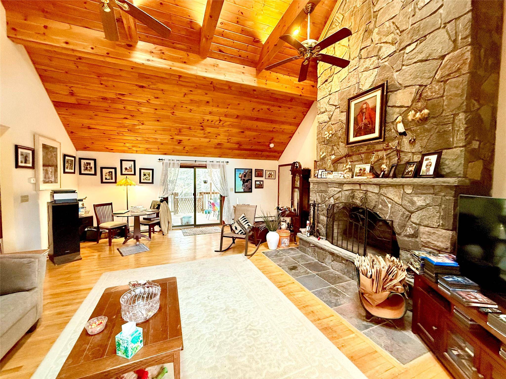 BEAUTIFUL RANCH IN NARROWSBURG NY Welcome to this meticulously kept home tucked away on a quiet road set on 2.