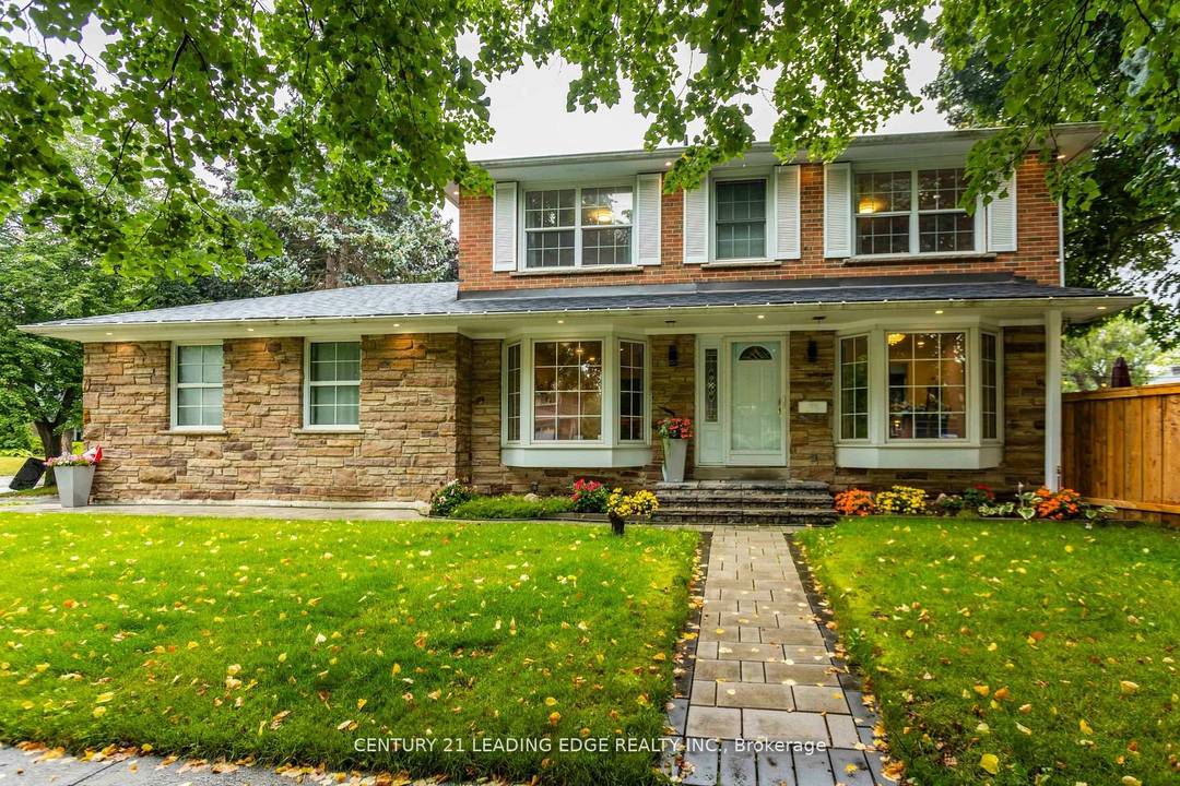 Beautifully upgraded and FURNISHED 4 1 bedroom family home for lease.