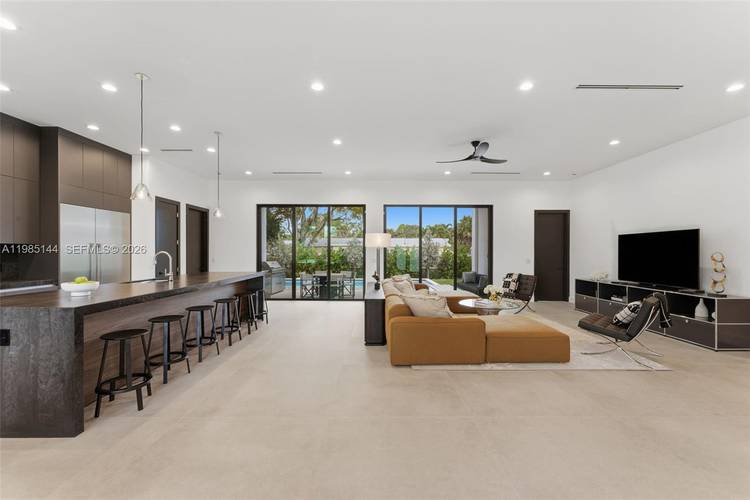 A newly completed 2025 residence by Eitan Construction, this 4 bedroom, 3.