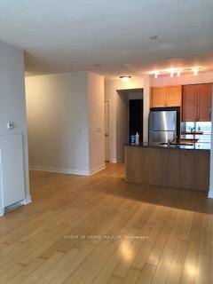 Spacious 1 bedroom plus den suite located in a luxury district right in the the middle of Yorkville area.