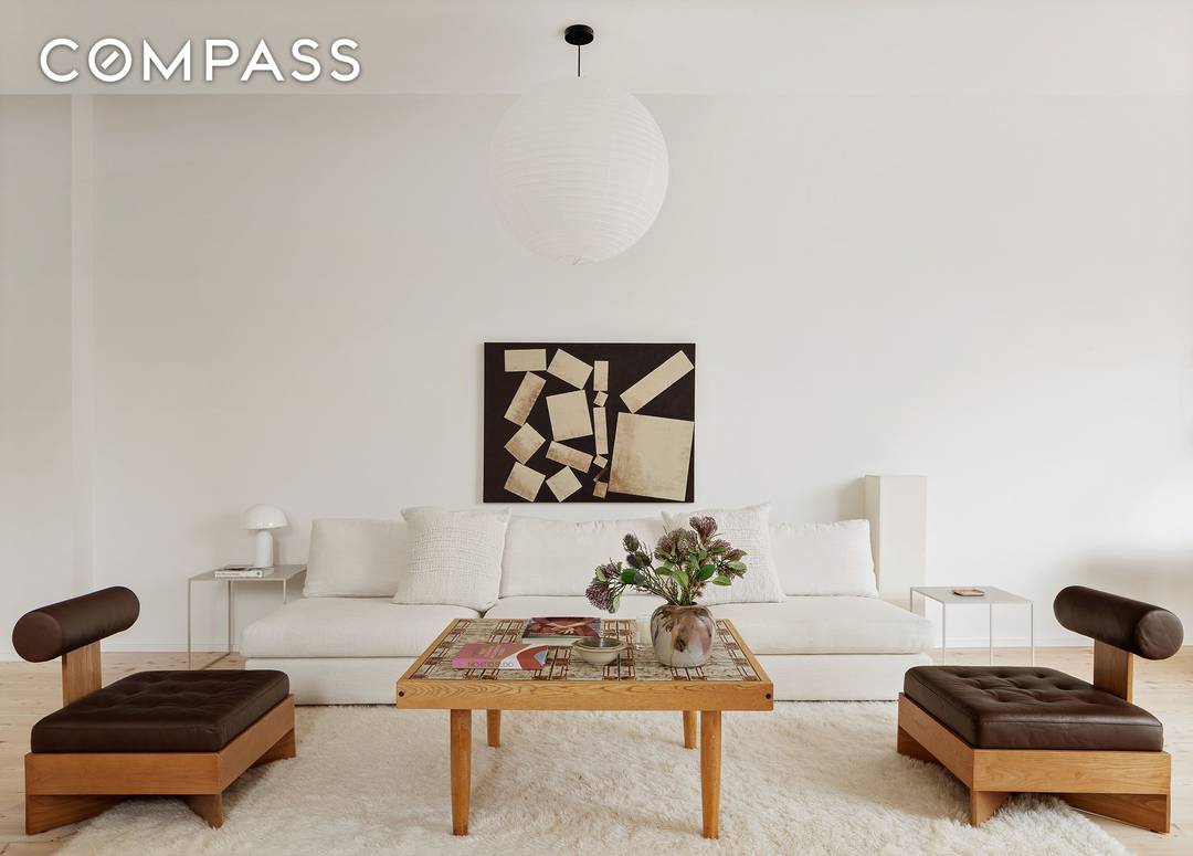 ALL SHOWINGS AND OPEN HOUSE SHOWINGS ARE BY APPOINTMENT ONLY Welcome to 1 Avenue of the Americas a new condo development in the heart of Tribeca.