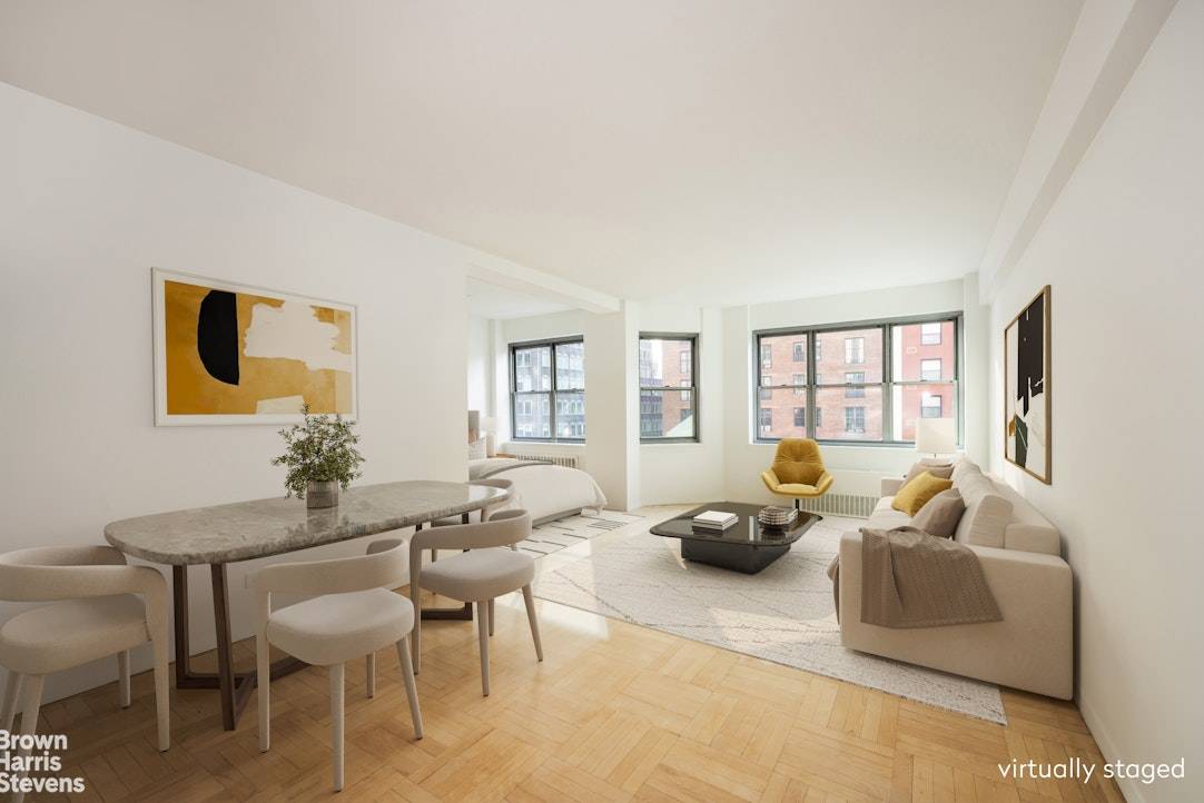 Beautiful Park Avenue views from this oversized sun drenched alcove studio.