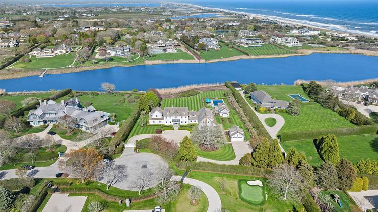 Pondfront 6 Bedroom Home with Oceanviews in Southampton Village