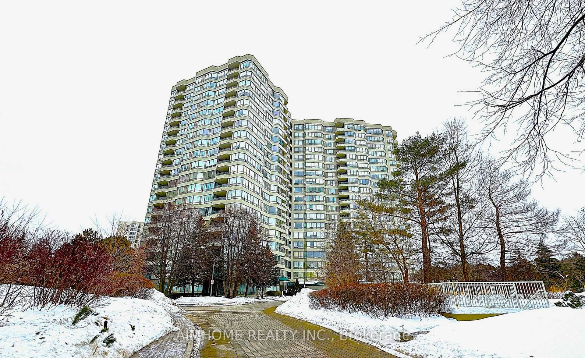 Tridel Luxurious Well Maintained Condo, Rarely Found 1, 785 Sq Ft with 3 Parking Spaces amp ; 1 Locker, Clean amp ; Bright, The Unit was Renovated from Ceilings to ...
