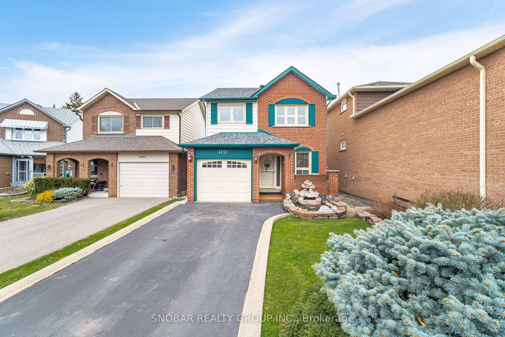 Located in the desirable Deer Run neighbourhood, this meticulously maintained home provides a peaceful retreat with convenient access to amenities.