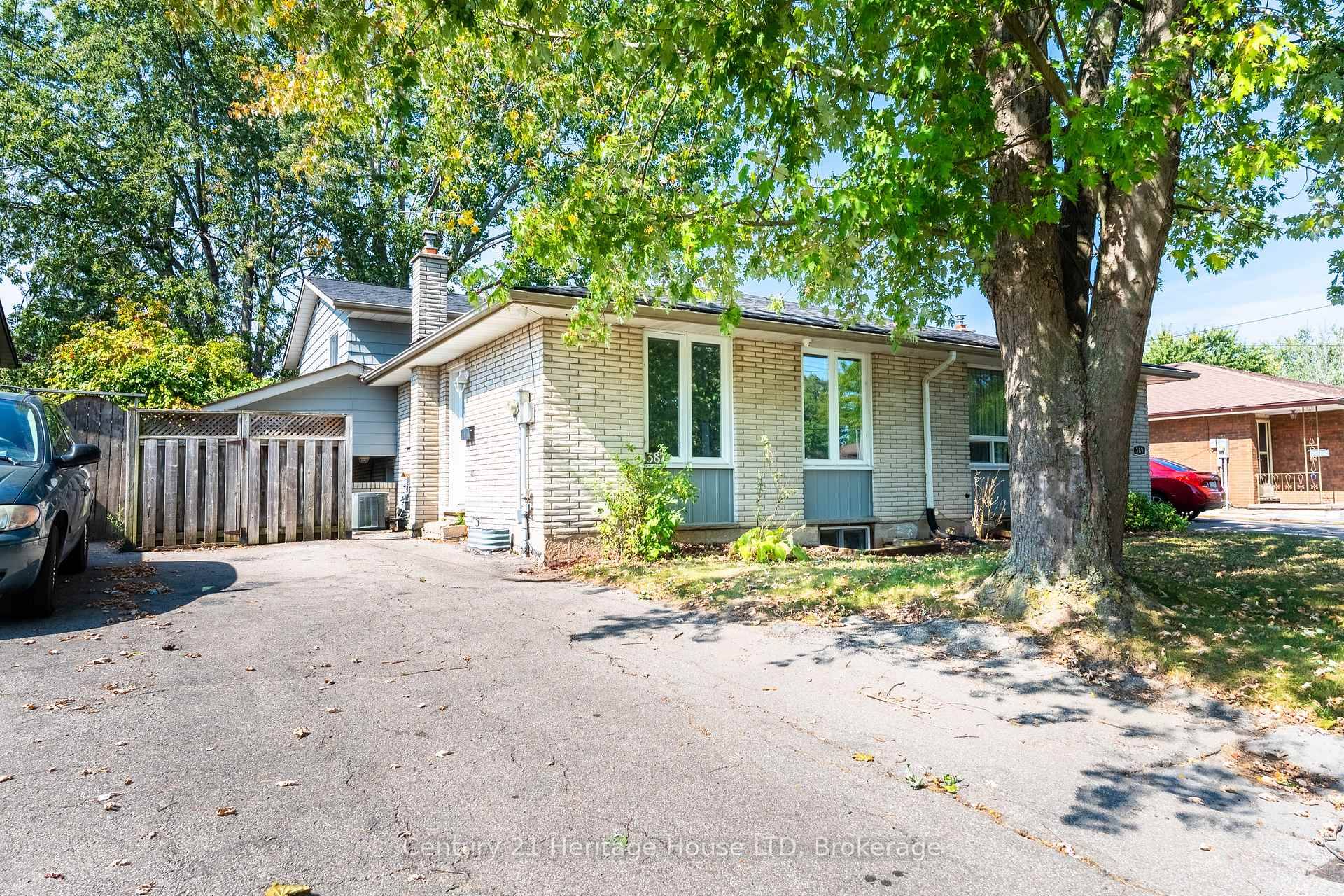 387 First Ave is an excellent opportunity for investors and families alike !