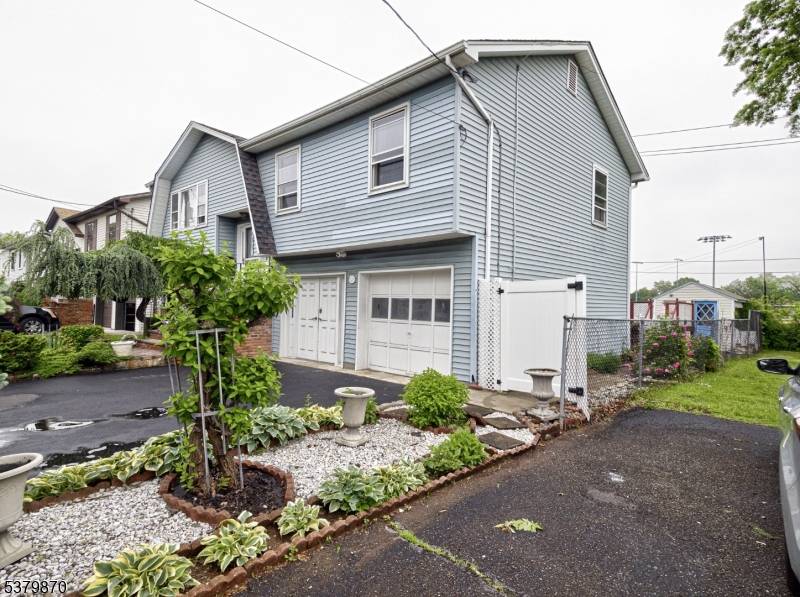 Welcome to this charming three bedroom Split Level nestled in the heart of thriving Roselle Park !