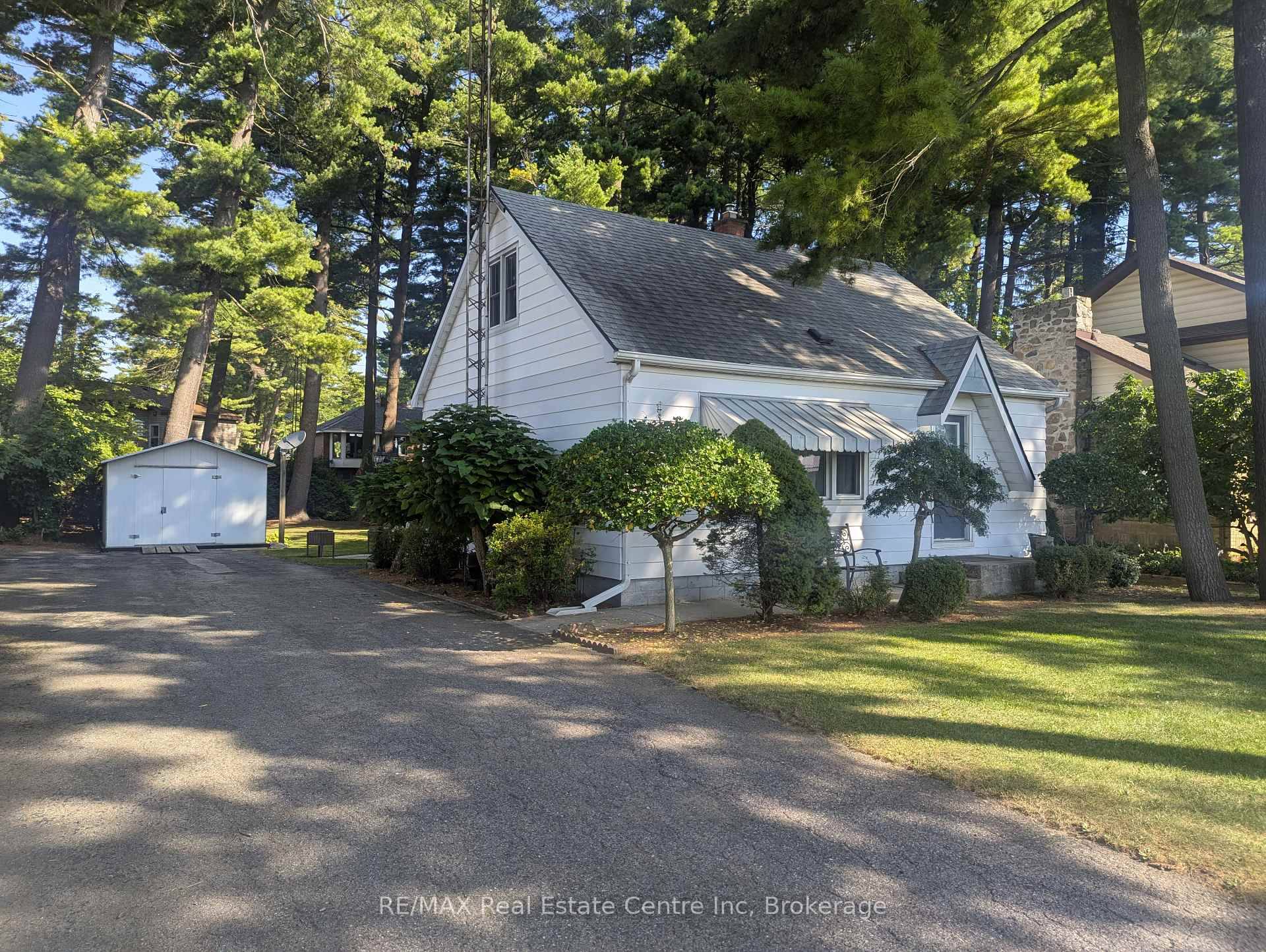 Great starter on a very large lot in The Pine and now a great new mortgage rate and price, NOW IS THE TIME !