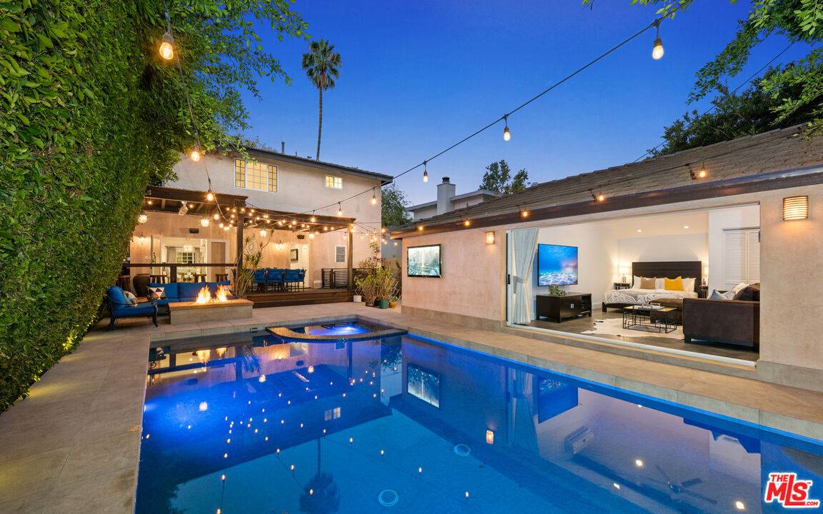 711   Huntley Dr 5BR Sunset Strip La