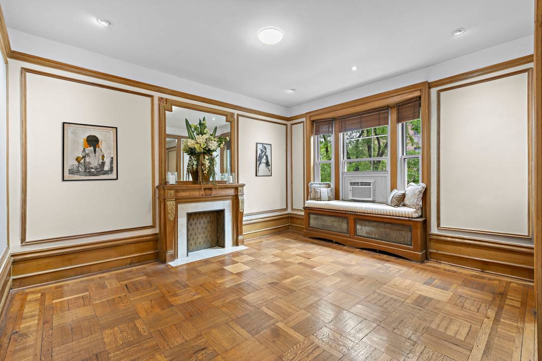 Hamilton Heights Elegant 3 Bedroom, 2 Bath Co op in Historic Sugar Hill Landmark Experience a rare chance to own a piece of Harlem s storied past at The Garrison ...