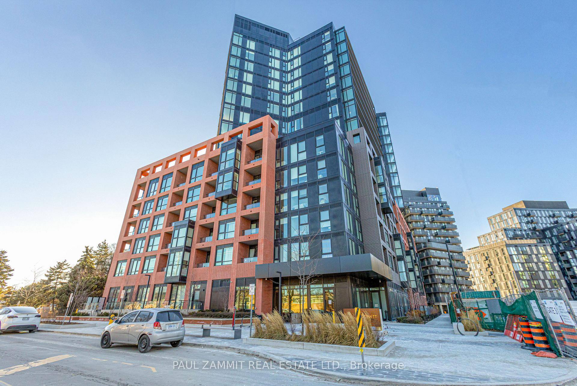 Welcome to Unit 107 at 8 Tippett Rd, a stunning main floor residence in the prestigious Express Condos of Clanton Park.