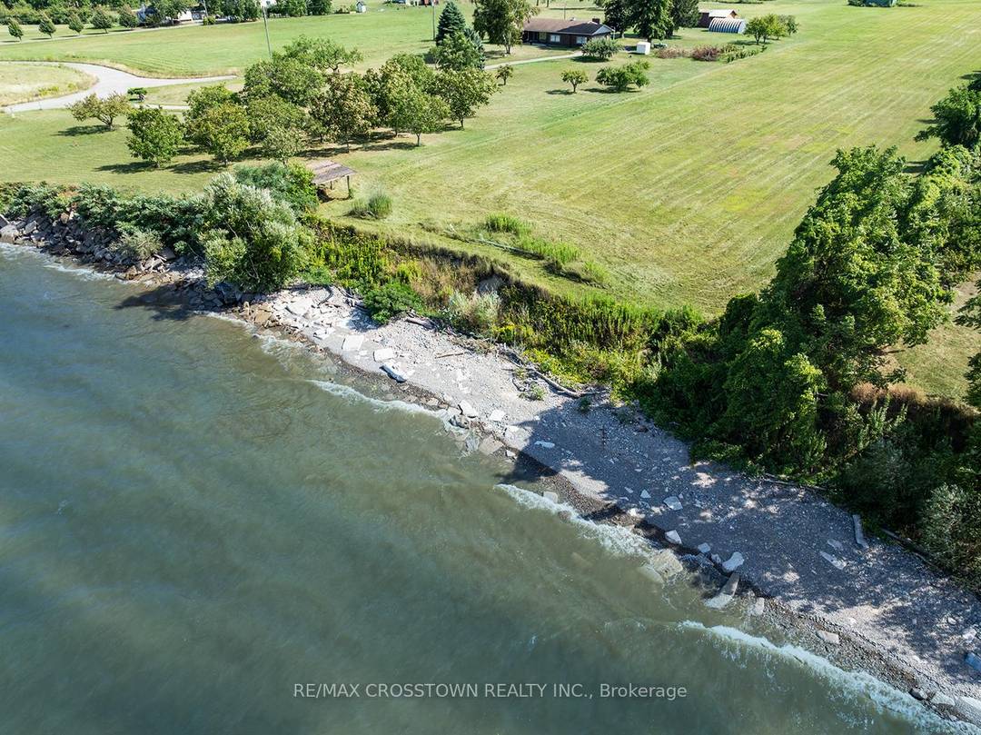 NEWLY SEVERED ONE OF A KIND WATERFRONT OPPORTUNITY IN NIAGARAS WINE COUNTRY !