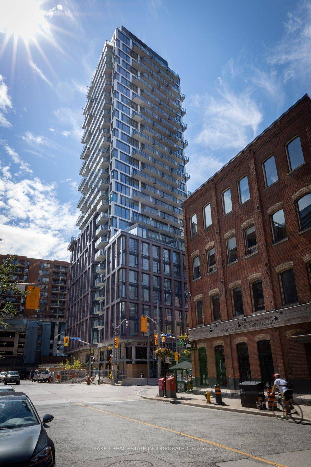 Bright and stylish east facing suite at 75 on the Esplanade !