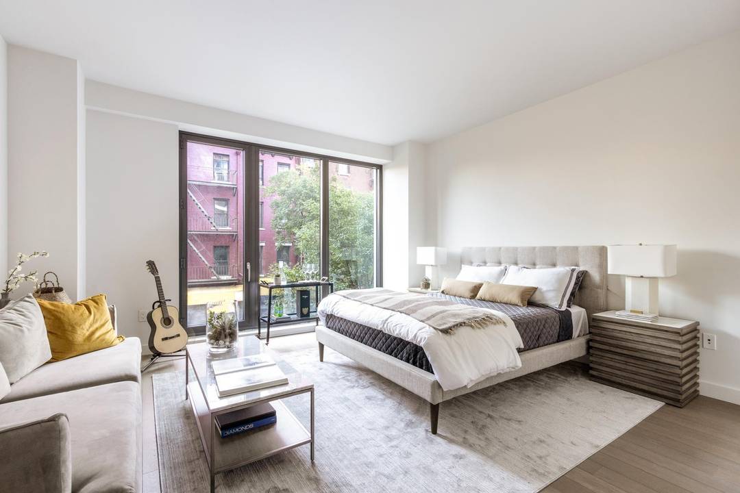An Urban Retreat in Midtown West, Where Outdoor Living FlourishesIntroducing our thoughtfully crafted studios in Bloom on 45th, which offer a seamless blend of elegance and functionality.