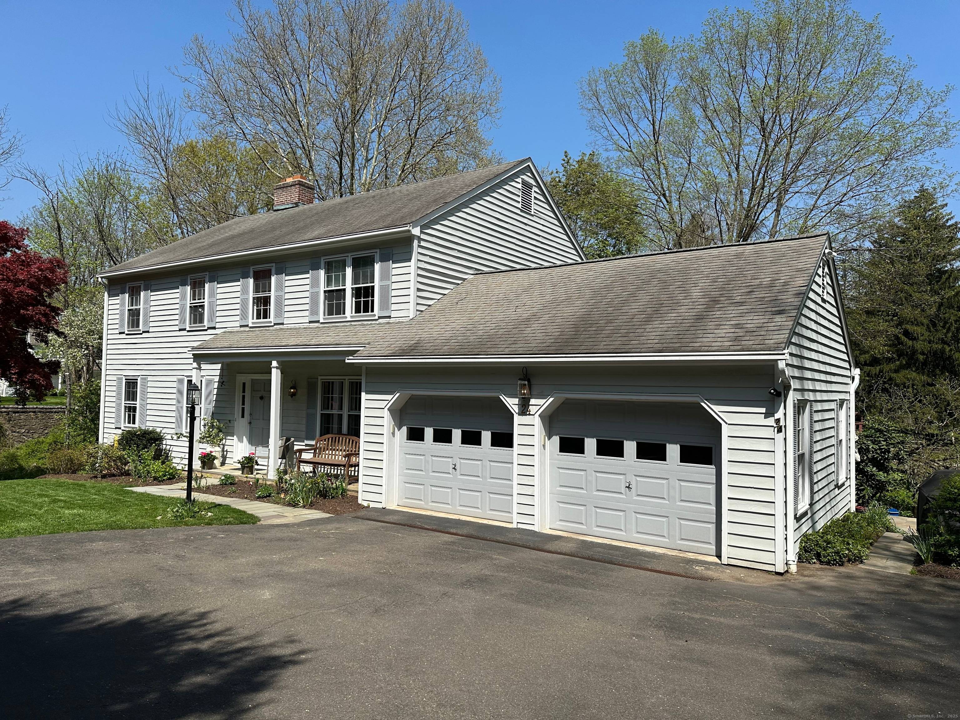Welcome to a warm and inviting home nestled in one of New Canaan's most desirable neighborhoods, just a short stroll to South Elementary, Saxe Middle School, New Canaan High School, ...