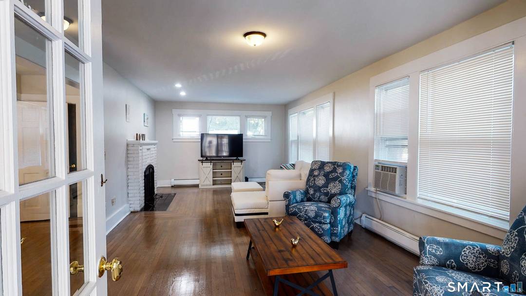 Welcome to your new home in the highly sought after Beaver Hills neighborhood of New Haven !