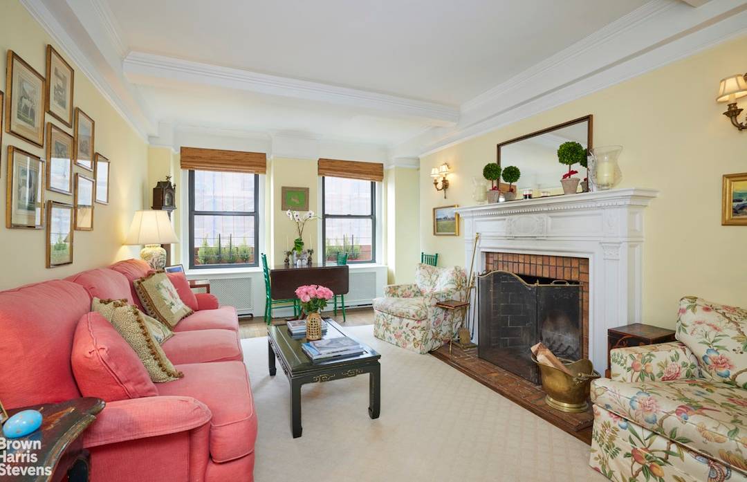 Gracious Pre War Elegance in the East 70s Bathed in natural light and brimming with timeless elegance, this high floor, meticulously renovated 3 bedroom, 3 bath residence seamlessly blends classic ...