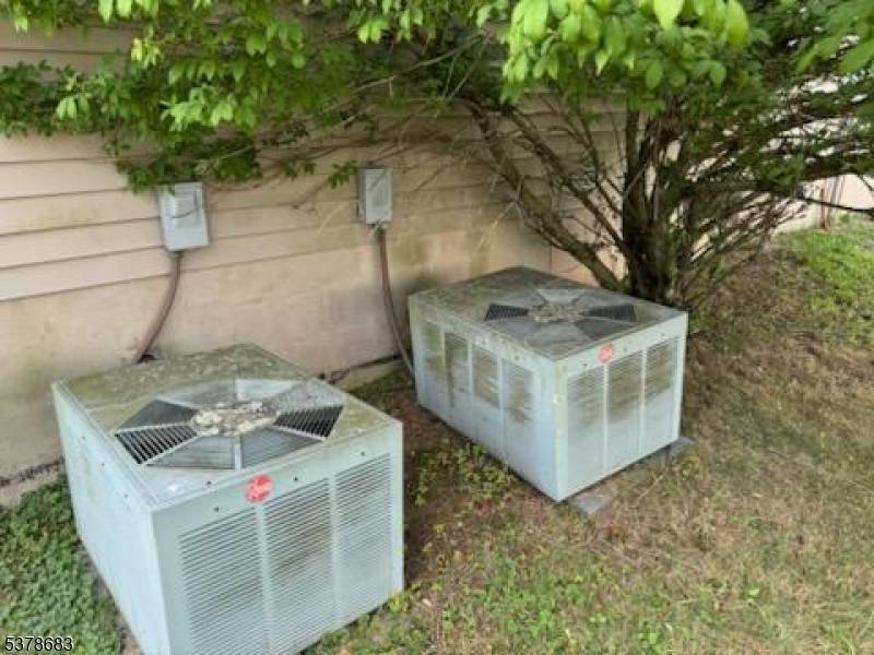 AS IS SALE NO access to interior of home Pictures to be posted on 8 16 25 Buyer responsible for Temporary C O Buyer responsible for all items left at ...
