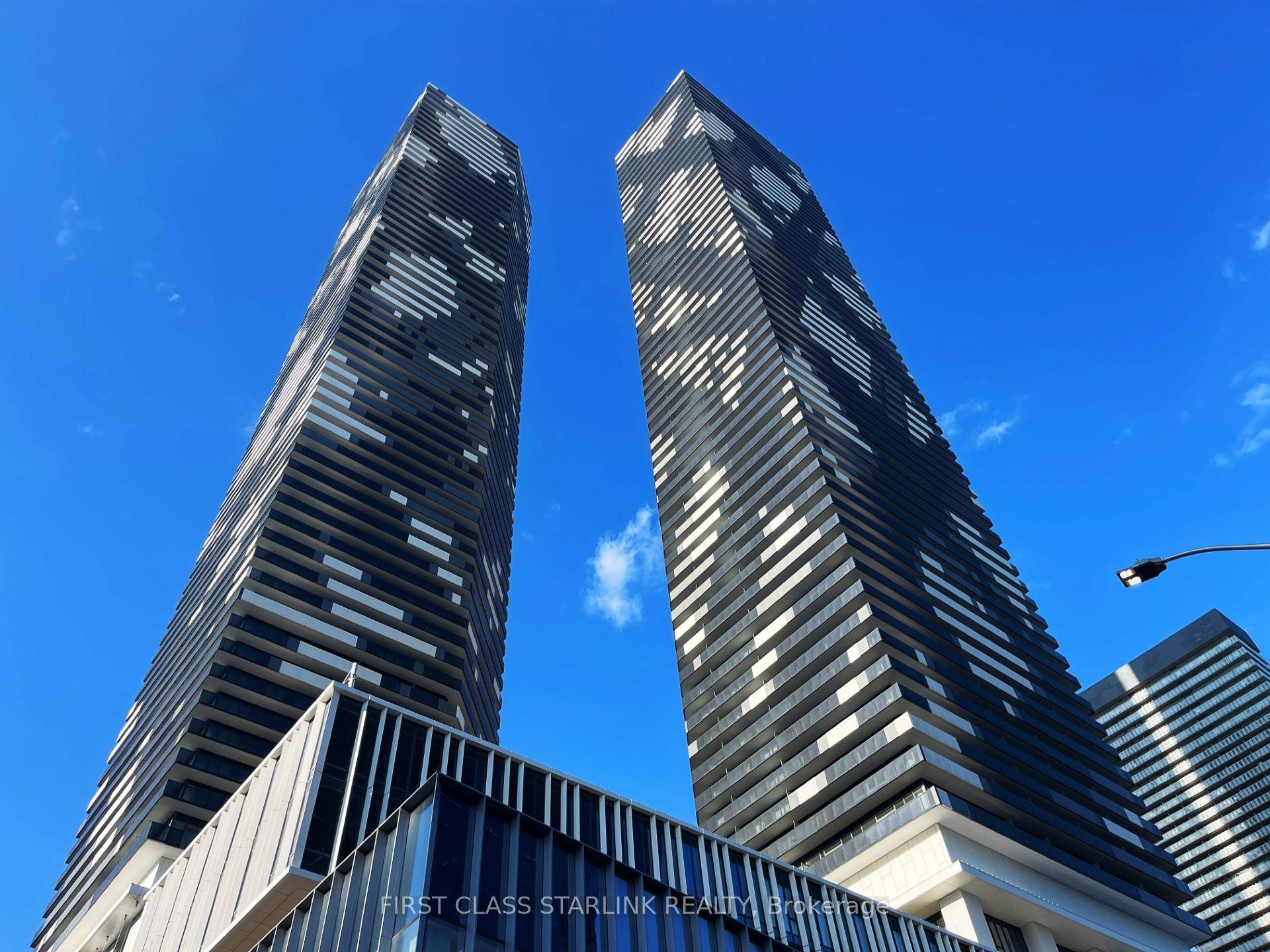 A Luxury Modern 1 Bedroom Sugar Wharf Condo In the Downtown of Toronto.