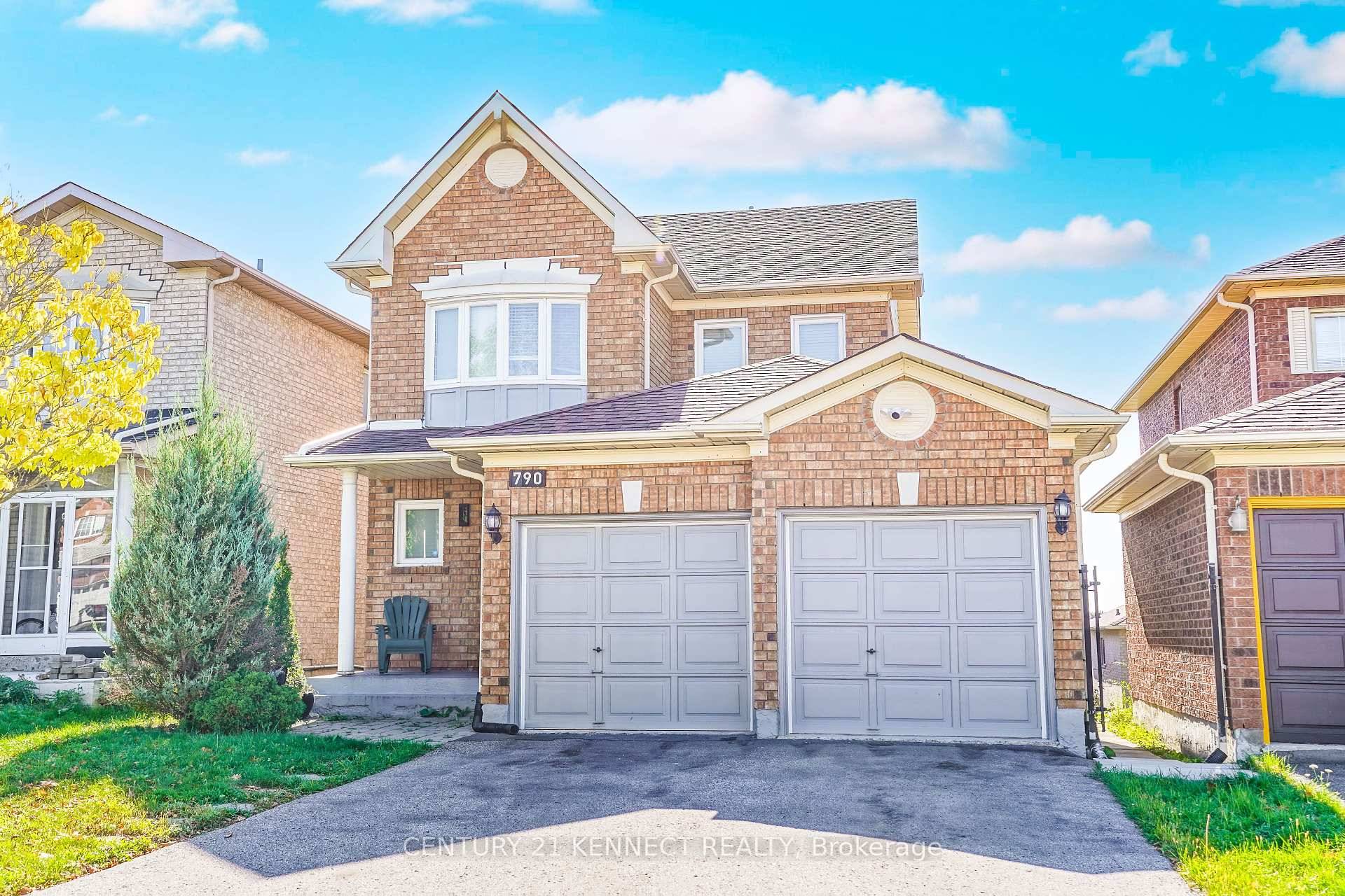 Spacious Lower Level Family Home in a Renowned Stonehaven Neighbourhood.