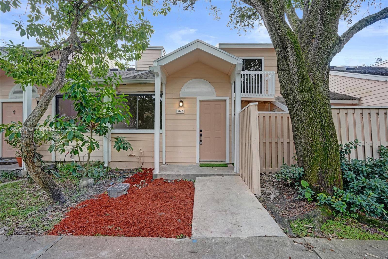 Welcome to this beautifully remodeled fee simple townhouse in North Lauderdale !