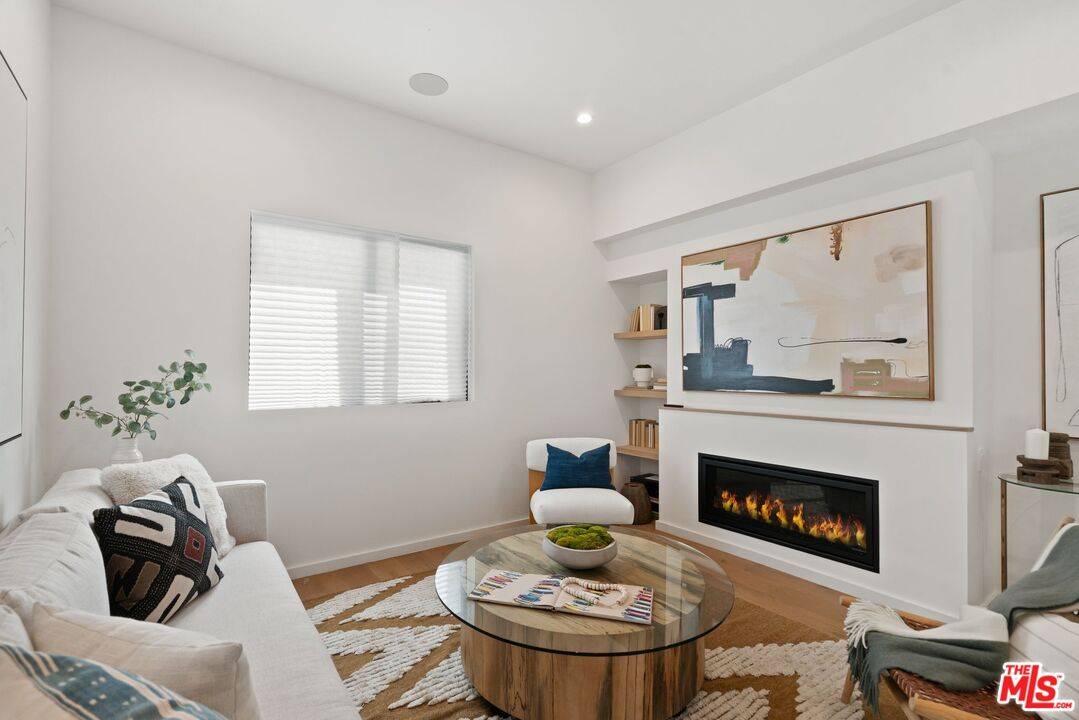 3811  S Verona Ct 4BR Marina Del Rey La