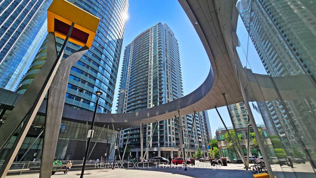 Furnished Unit for 3200 Beautiful, fully furnished 2 bedroom, 2 bathroom corner unit available for lease at 19 Grand Trunk.