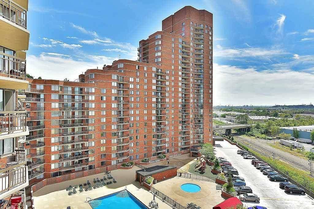 1310 HARMON COVE TOWER Condo New Jersey