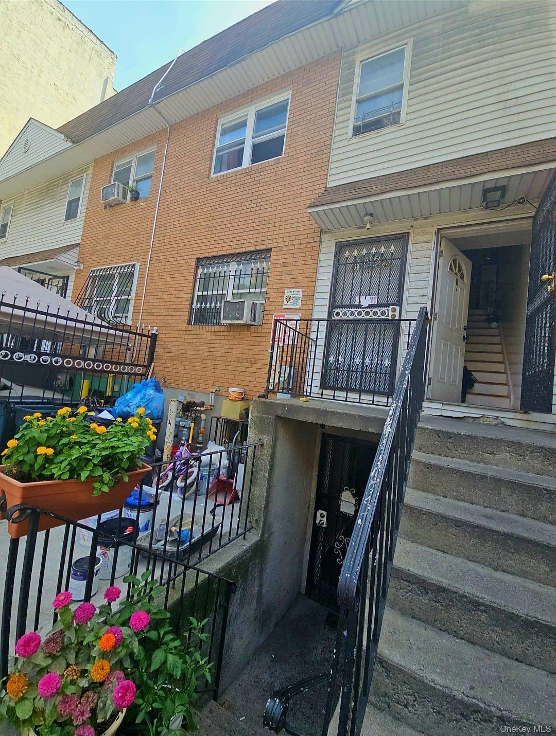 Calling all buyers ! If you re looking for a home that can help offset your mortgage, don t miss this investor friendly two family property.