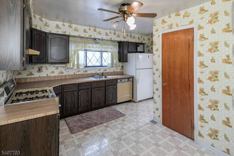 Calling all investors seeking strong upside, whether through rental income or a future resale.