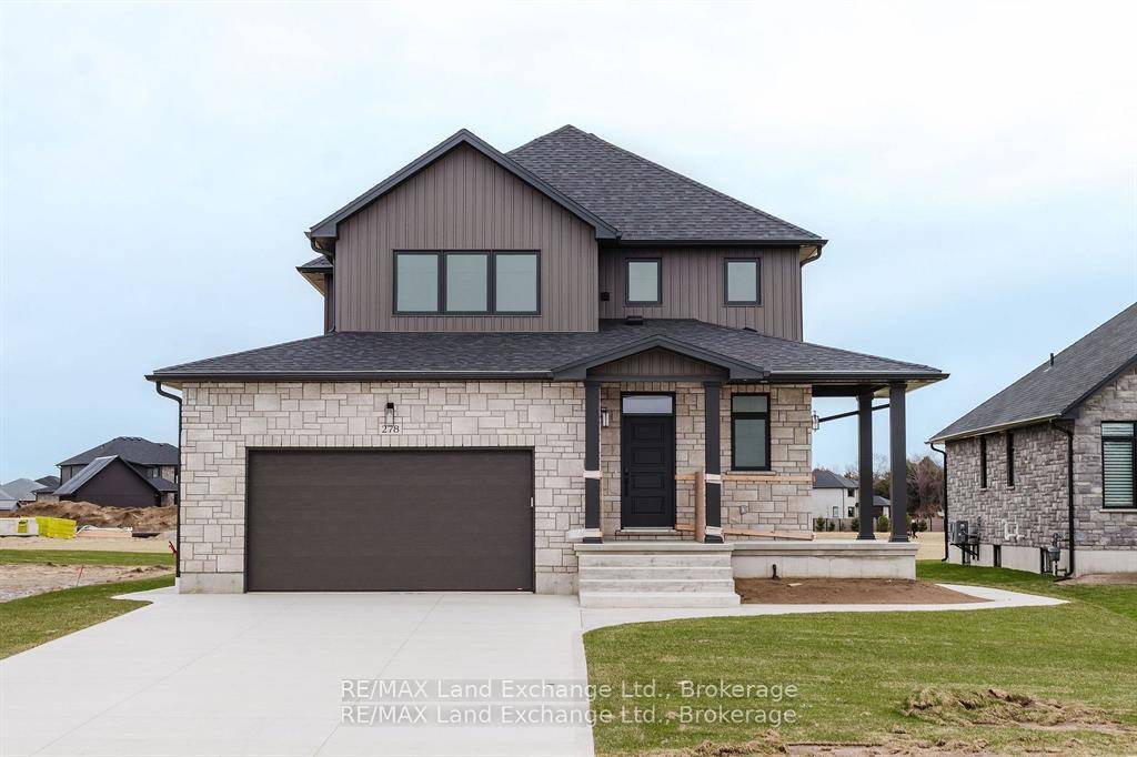 Bright amp ; Modern 1 Bedroom Basement Apartment Backing onto Green Space.