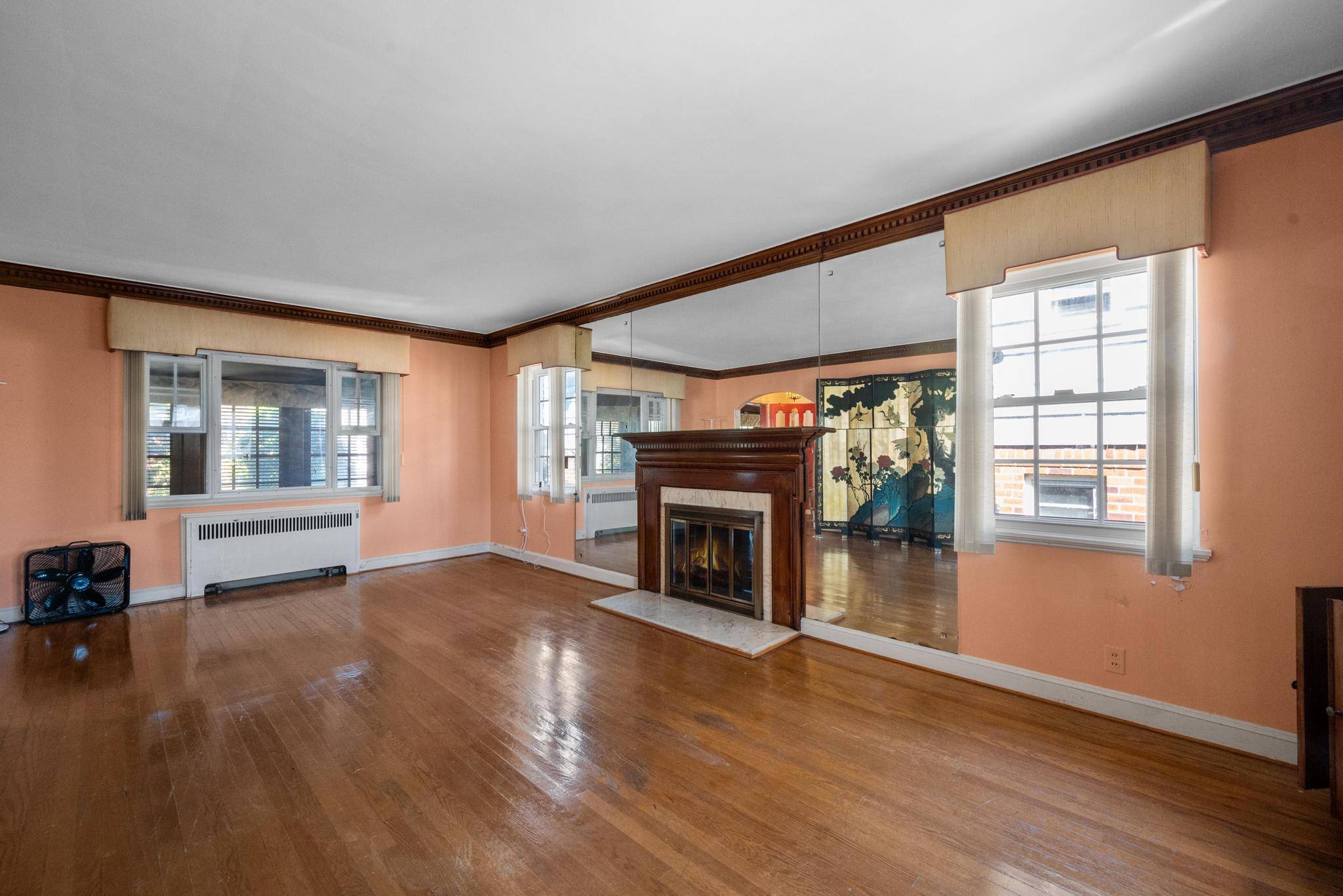 Welcome home ! This home checks all the boxes for anyone looking to call Belle Harbor home.
