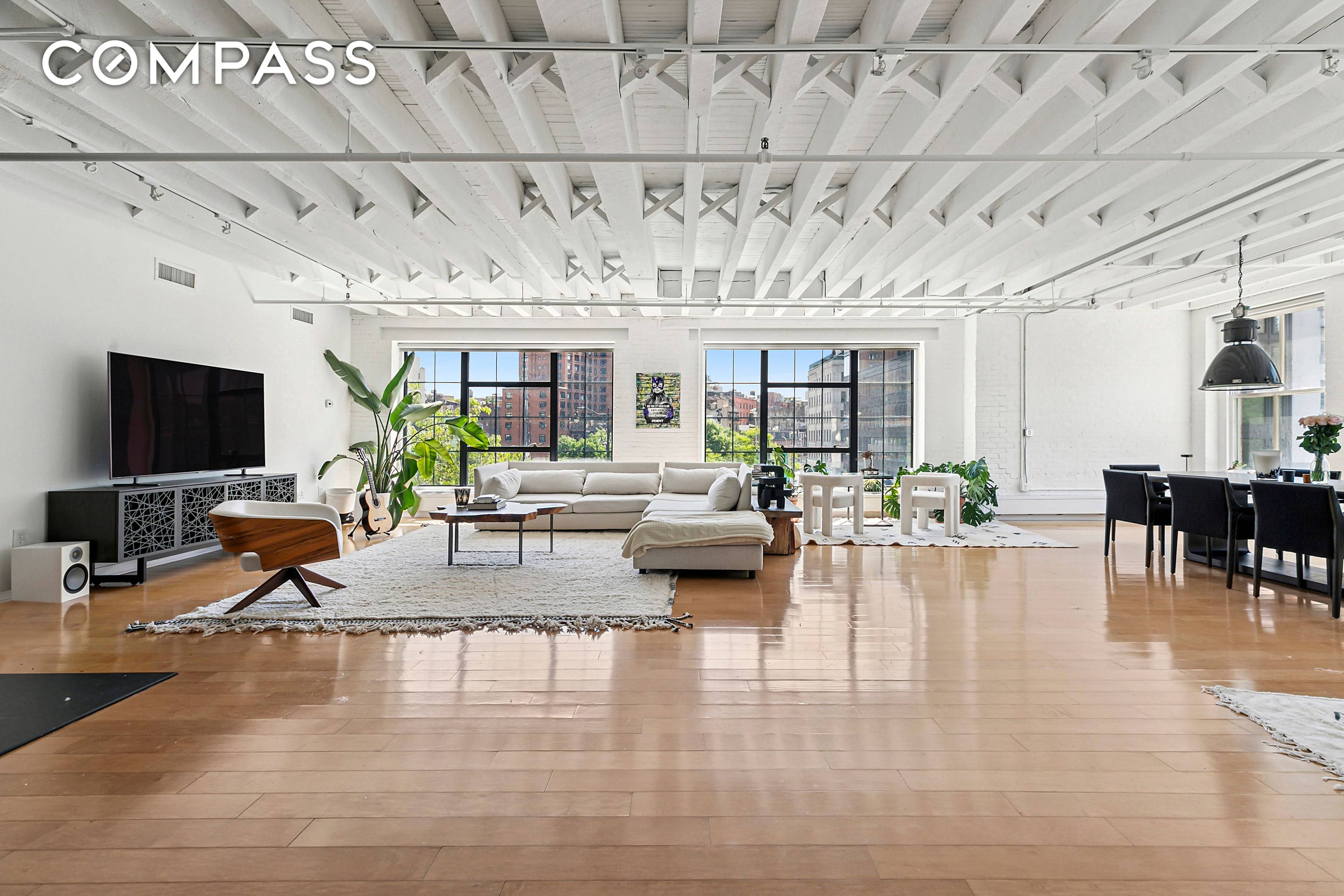This large convertible three bedroom, three and a half bath loft is located in the landmarked Cobblestone Lofts, a full service boutique Condominium in Tribeca.