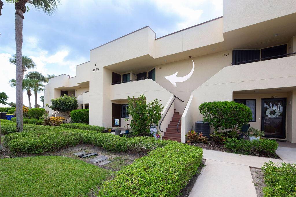 This beautifully updated 2 bedroom, 2 bath condo offers modern style and comfort with a prime location on the 5th hole of a lush, well maintained golf course.