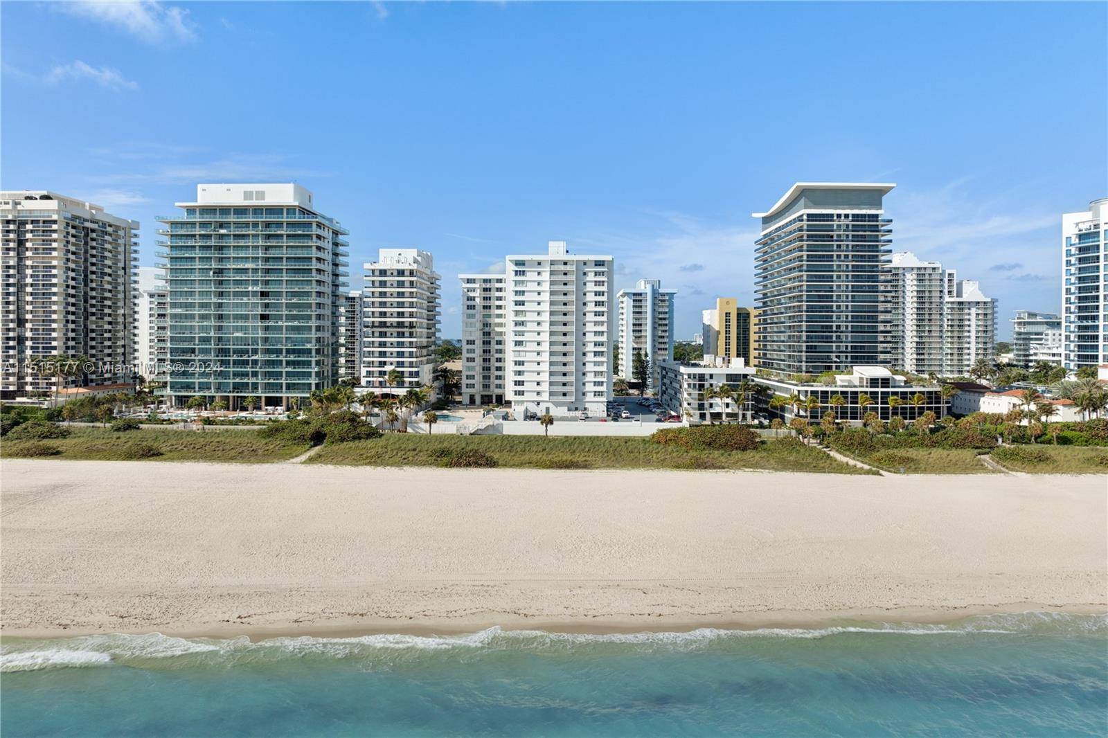 Direct Ocean Views. Step into this beautiful 2 bedrooms and 2 bathrooms on Millionaire Row.