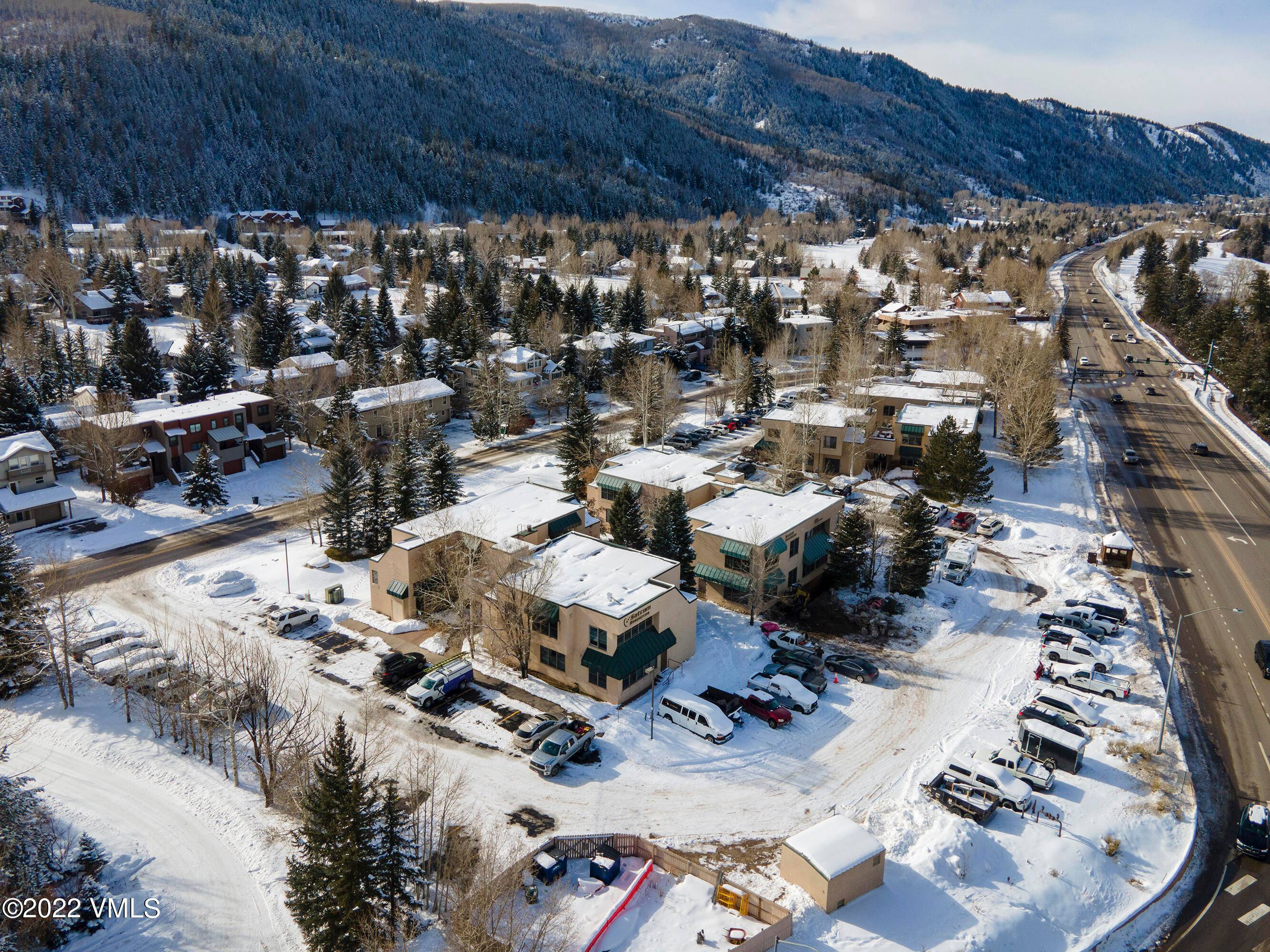 Centrally located between Vail and Beaver Creek, this nicely finished 1, 600sq.